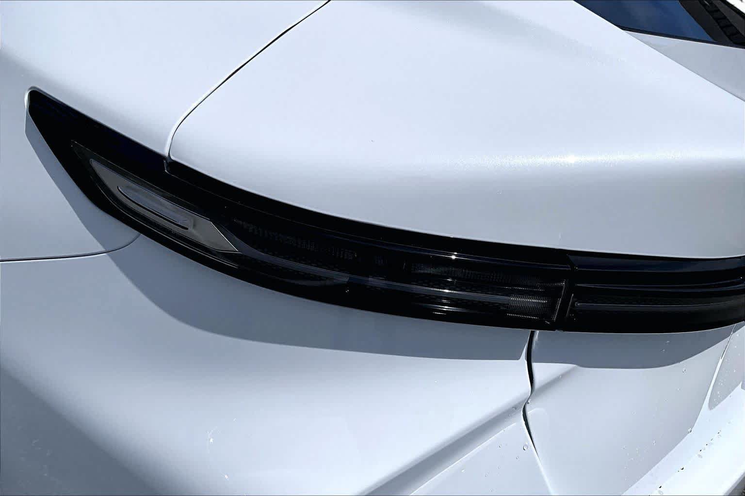 New 2026 Lexus ES 350e w/ Convenience Package FWD image 12