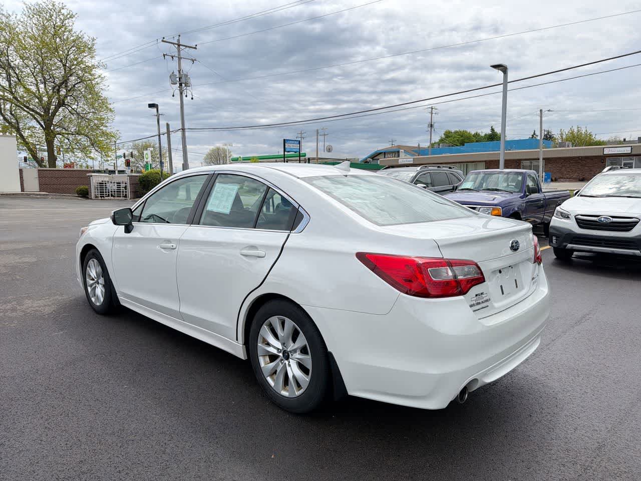 Used 2016 Subaru Legacy 2.5i Premium AWD/4WD image 11