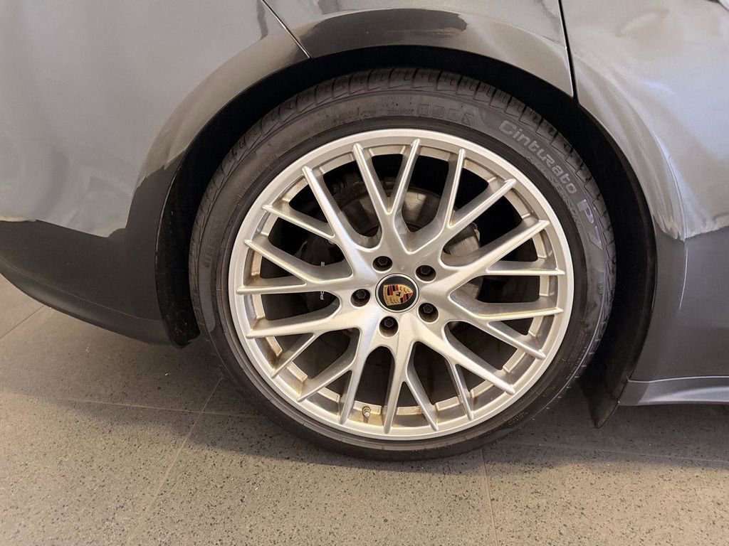 Certified 2023 Porsche Panamera 4 AWD/4WD image 12