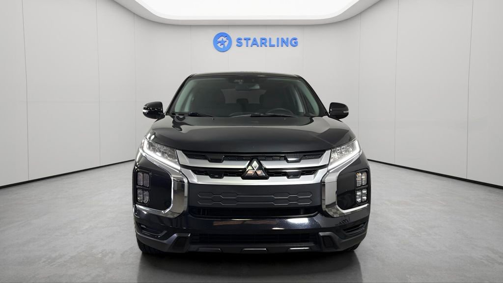 Used 2021 Mitsubishi Outlander Sport SE image 2