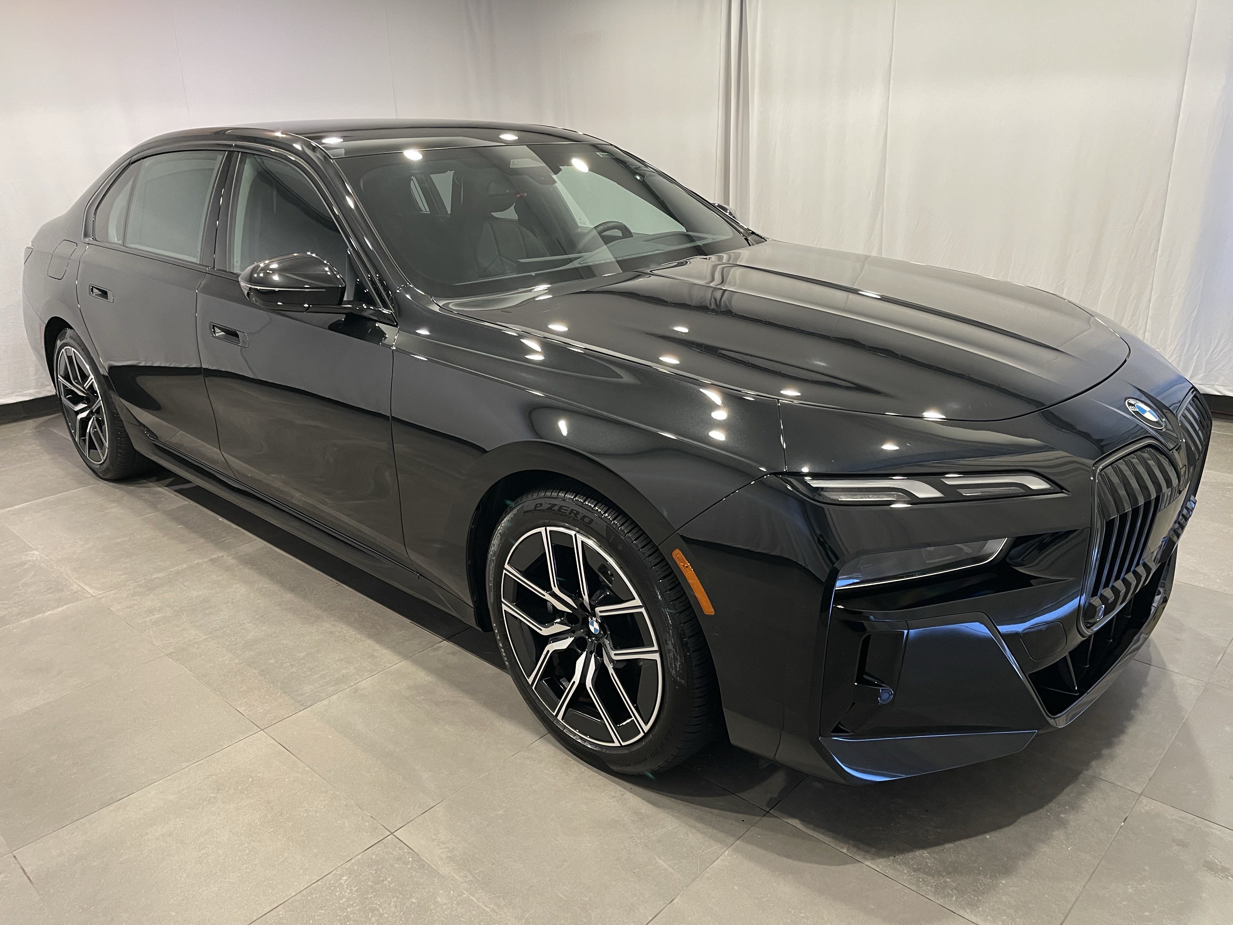 Used 2026 BMW 740i xDrive AWD/4WD image 3
