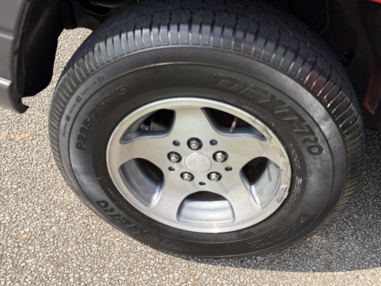Used 1996 Jeep Grand Cherokee Laredo RWD image 27