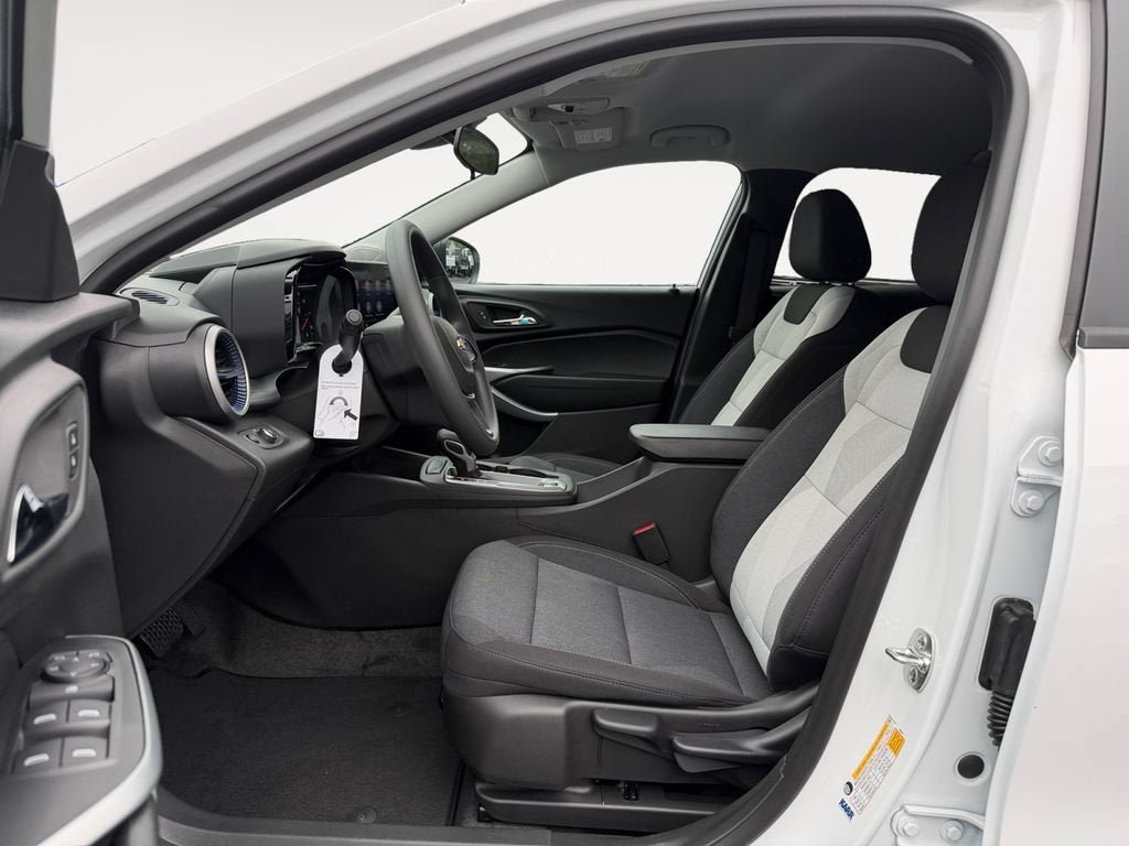 New 2026 Chevrolet Trax LS w/ Driver Confidence Package FWD image 6