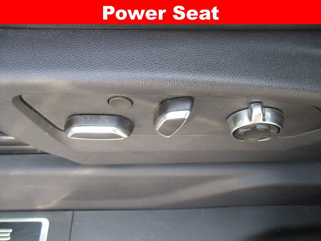 Certified 2025 GMC Sierra 3500 Denali Ultimate AWD/4WD image 29