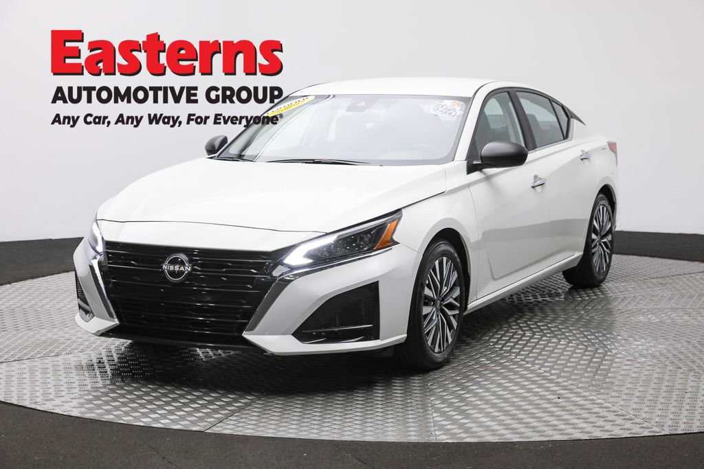 Used 2025 Nissan Altima 2.5 SV