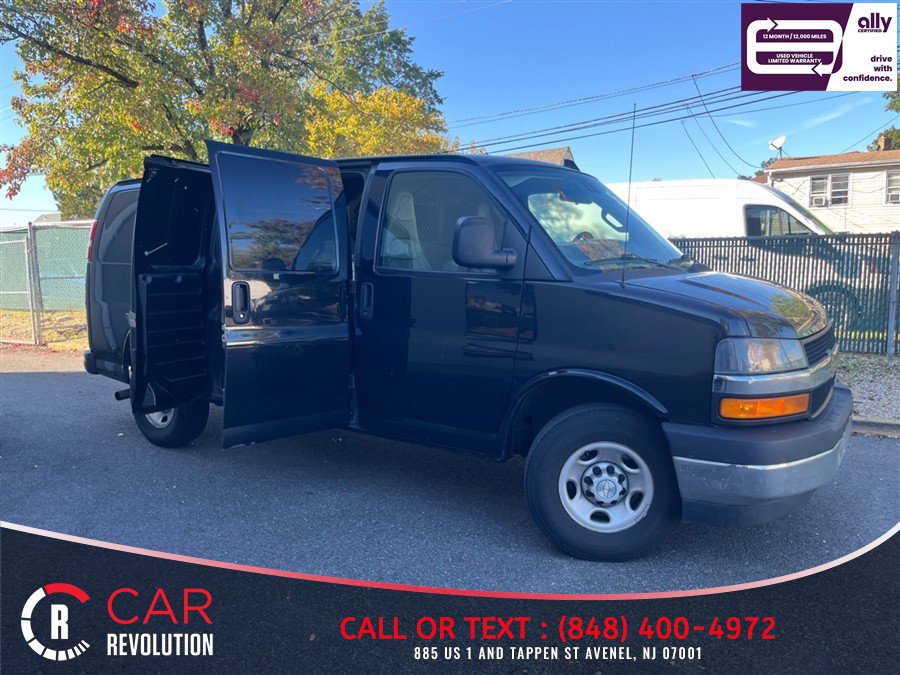 Used 2022 Chevrolet Express 2500 w/ Driver Convenience Package RWD image 7