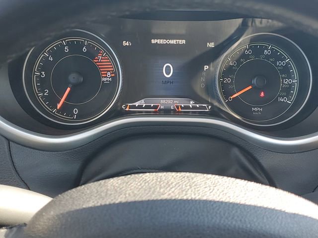 Used 2016 Jeep Cherokee Trailhawk w/ Cold Weather Group image 20