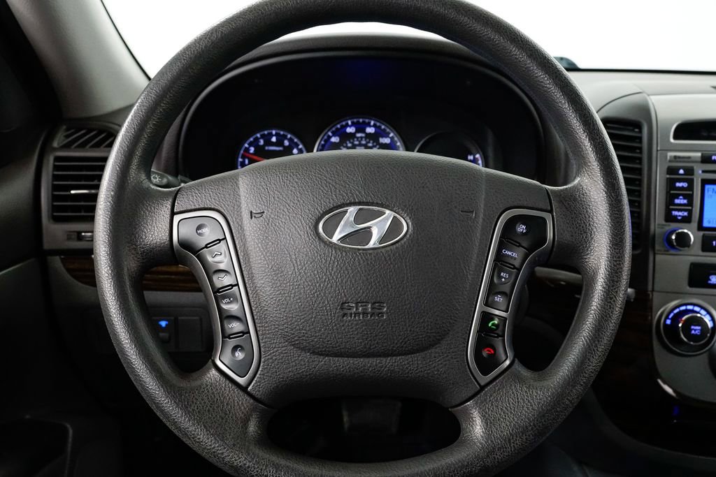 Used 2011 Hyundai Santa Fe GLS image 11