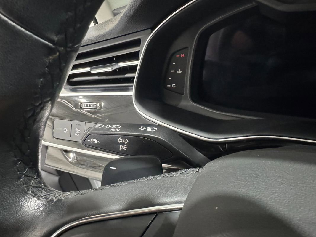 Used 2023 Audi Q7 2.0T Premium w/ Convenience Package image 15