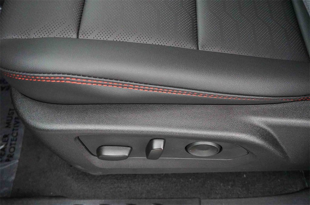 New 2026 Chevrolet Colorado Z71 w/ Technology Package image 19
