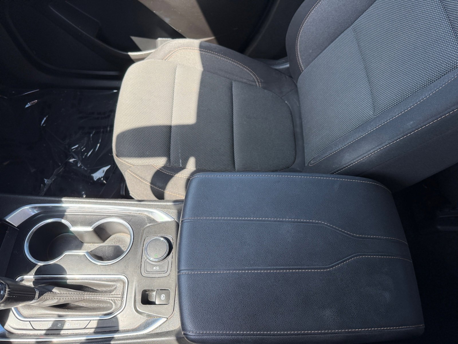 Used 2020 Chevrolet Traverse LT FWD image 14