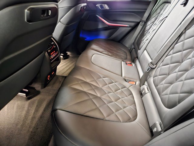 Certified 2025 BMW X5 sDrive40i w/ M Sport Package RWD image 18