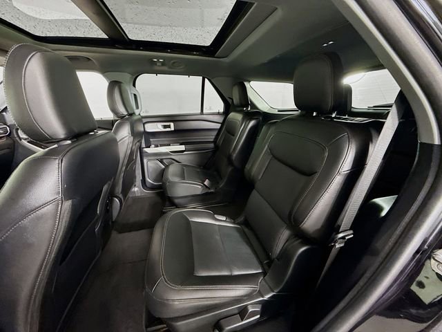 Certified 2022 Ford Explorer Limited w/ Equipment Group 301A image 26