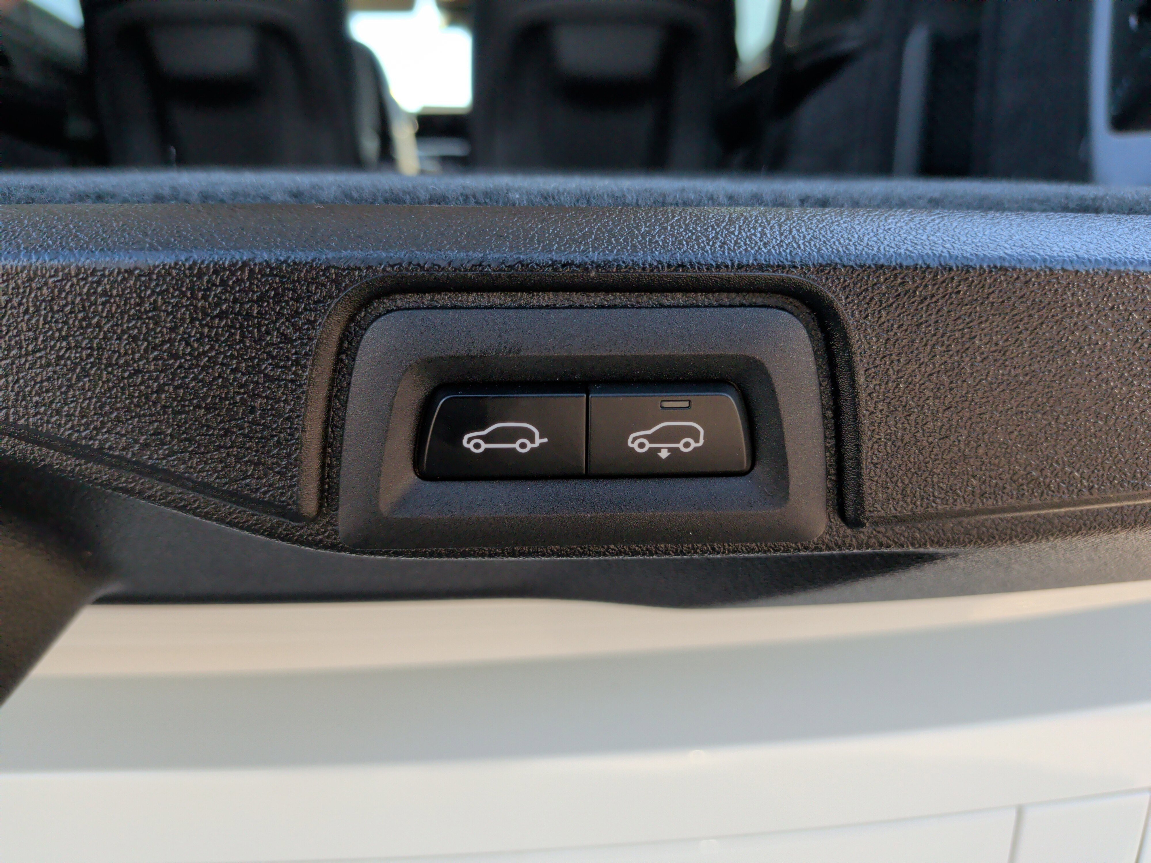 Certified 2024 BMW X7 xDrive40i w/ Premium Package image 50