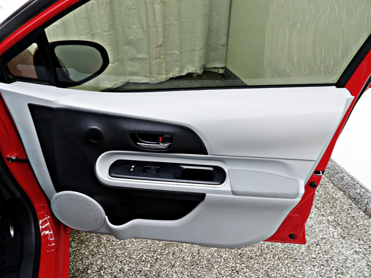 Used 2014 Toyota Prius C Two image 11