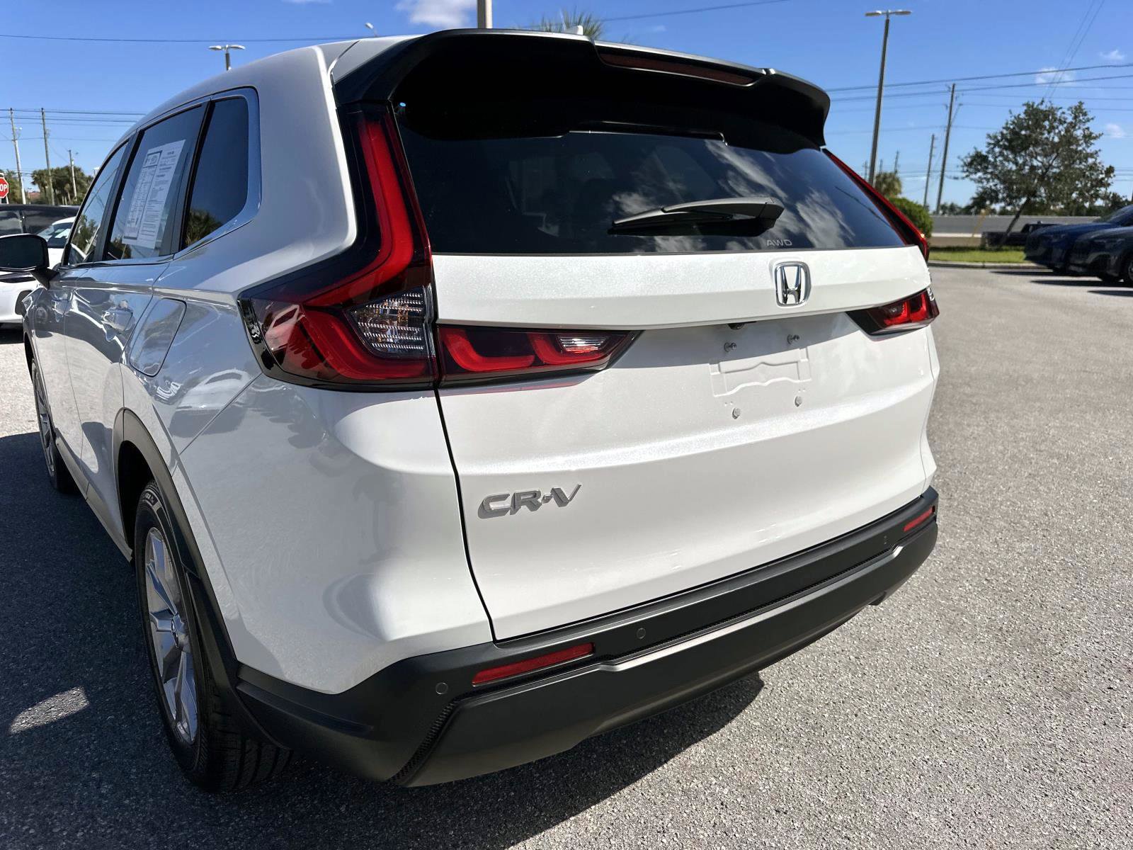 Used 2024 Honda CR-V EX-L image 10