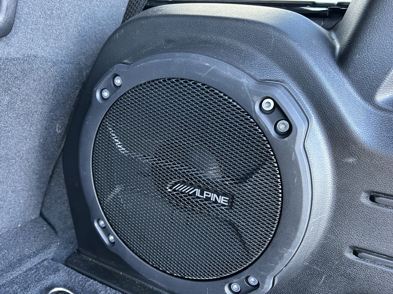 Used 2022 Jeep Wrangler Unlimited Sahara w/ Cold Weather Group image 14