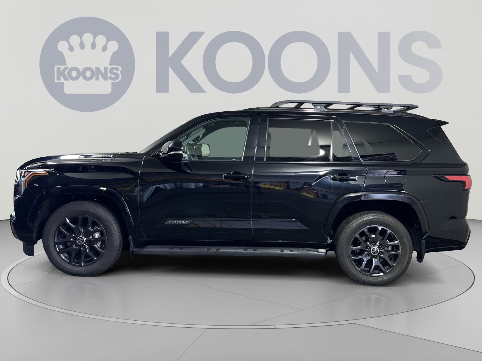 Used 2024 Toyota Sequoia Platinum AWD/4WD image 2