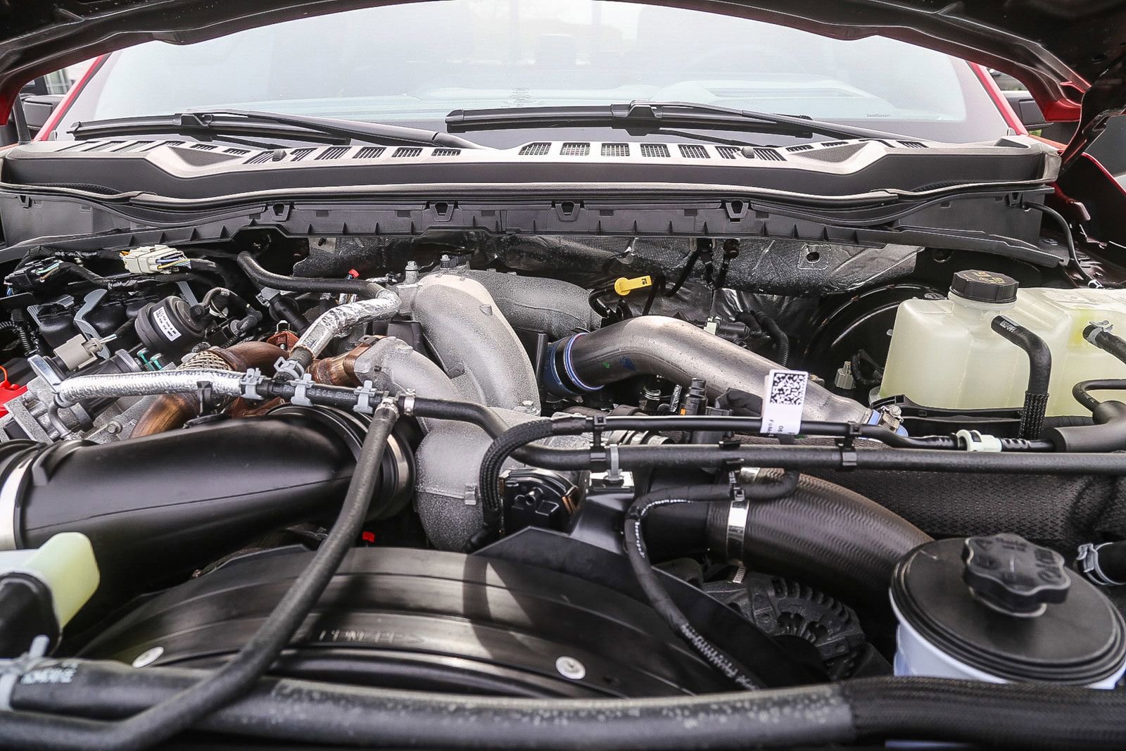 Used 2024 Ford F350 Platinum w/ FX4 Off-Road Package image 25