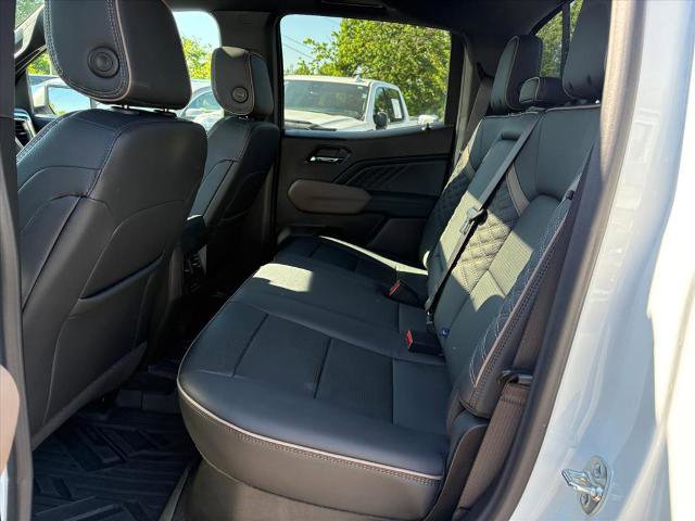 Certified 2025 GMC Canyon Denali AWD/4WD image 21
