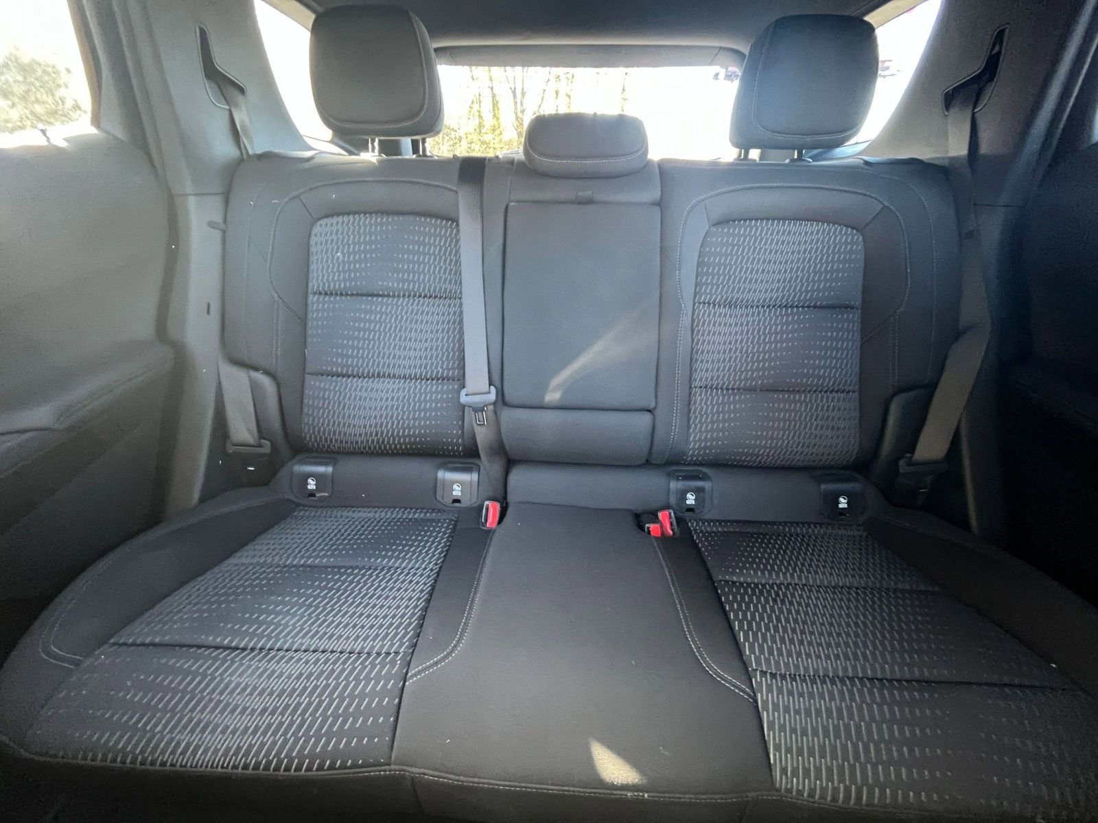 Used 2025 Chevrolet Equinox LT image 34