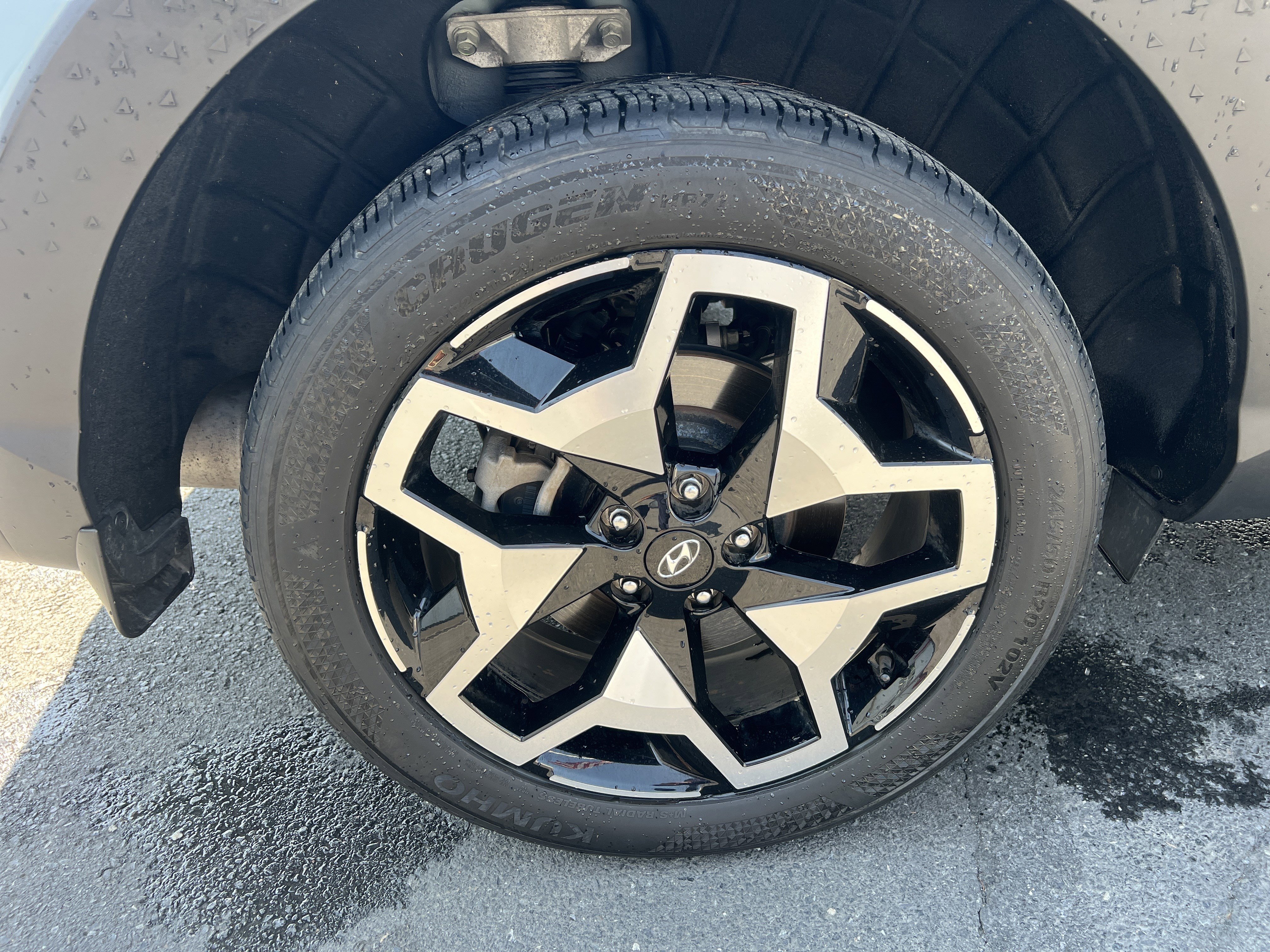 Used 2024 Hyundai Santa Cruz Limited AWD/4WD image 11
