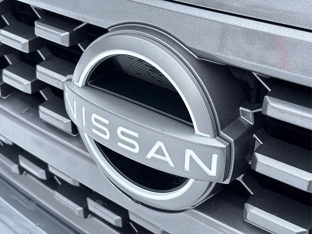 Used 2025 Nissan Frontier SV w/ SV Convenience Package image 13