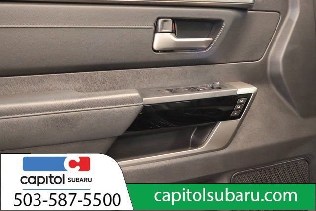 Used 2023 Hyundai Kona SE w/ Cargo Package FWD image 10
