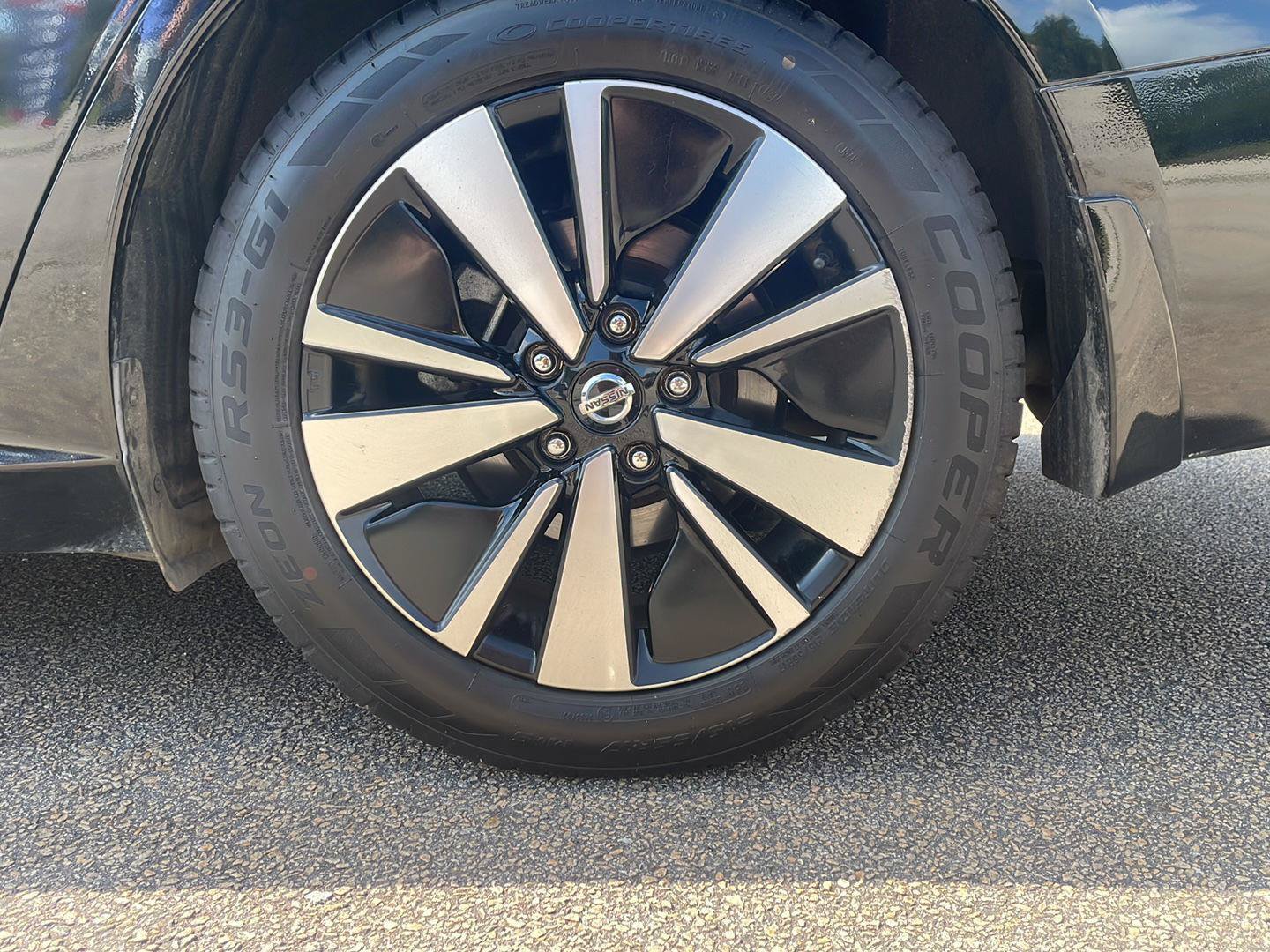 Used 2022 Nissan Altima 2.5 SV FWD image 6