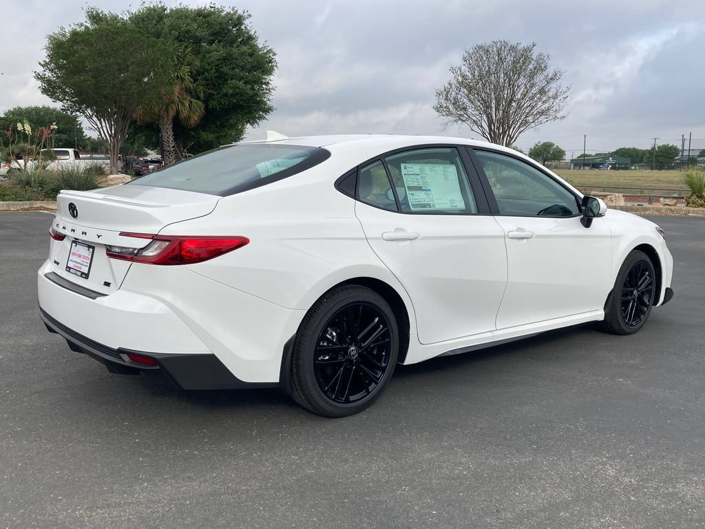 New 2026 Toyota Camry SE w/ Convenience Package FWD image 5