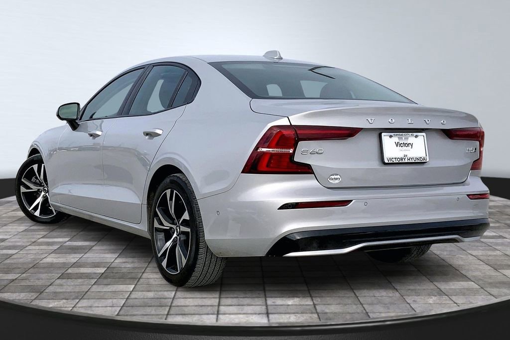 Used 2024 Volvo S60 B5 Plus image 7