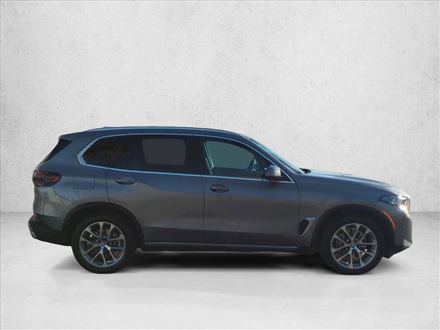 Certified 2025 BMW X5 xDrive40i w/ Parking Assistance Package image 4