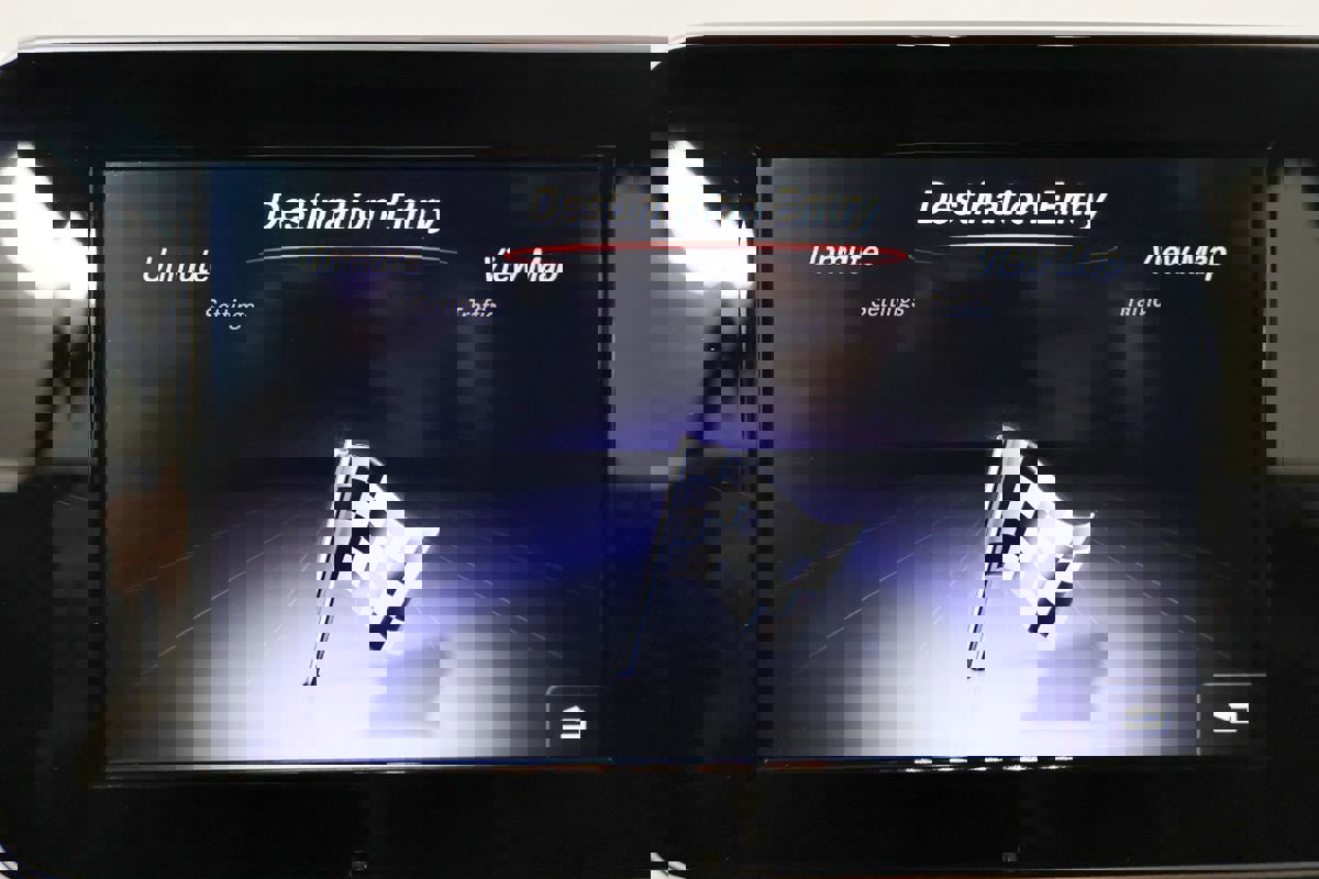 Used 2015 Mercedes-Benz C 300 Sport image 31