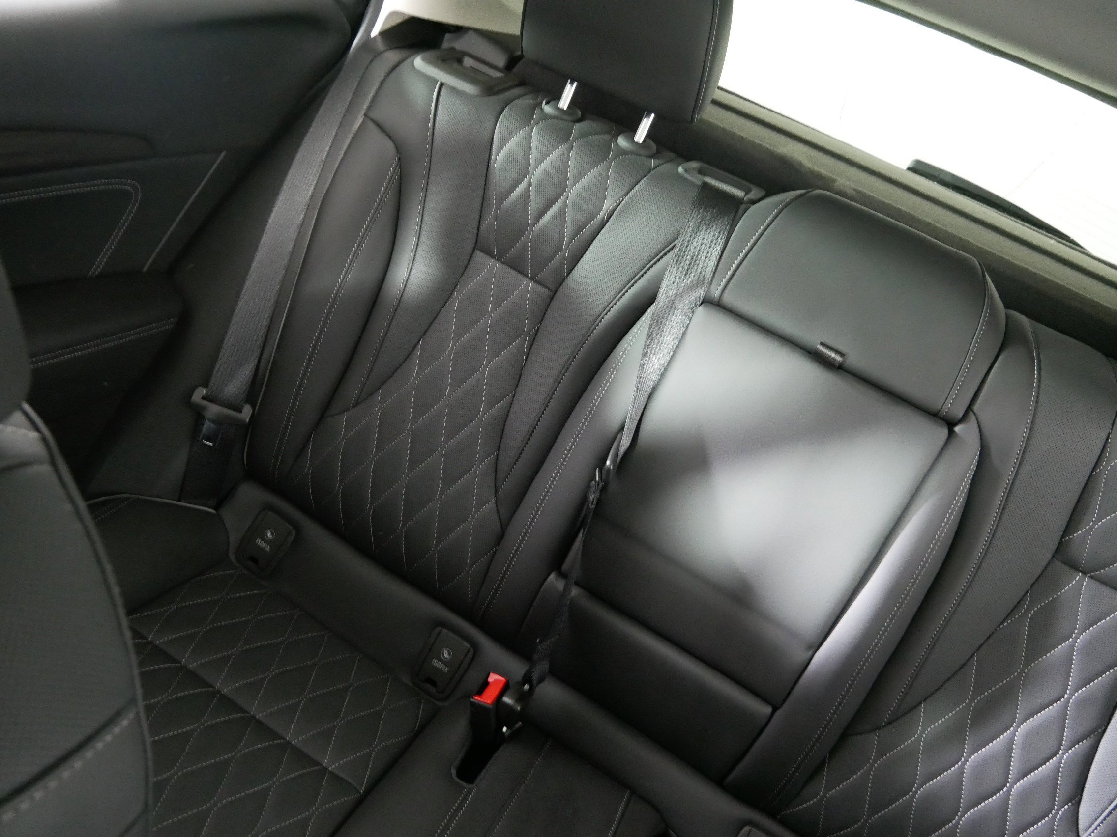 Used 2023 Buick Envision Avenir AWD/4WD image 12