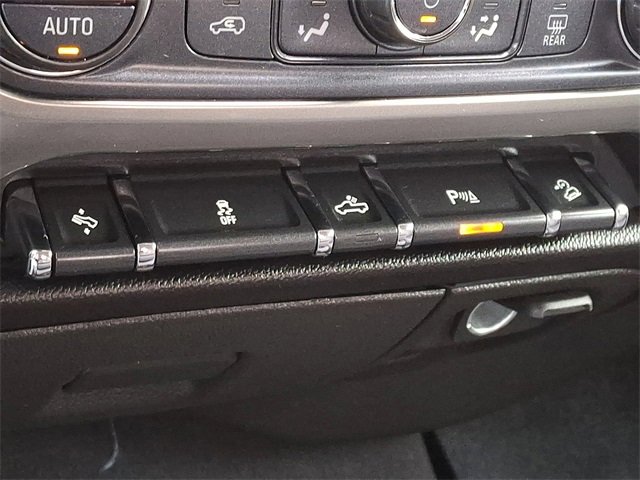 Used 2018 Chevrolet Silverado 1500 LT w/ All Star Edition image 22