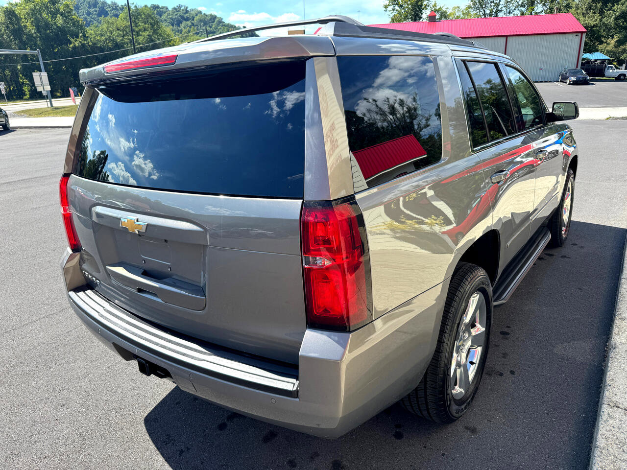 Used 2018 Chevrolet Tahoe LS w/ All-Season Package image 6