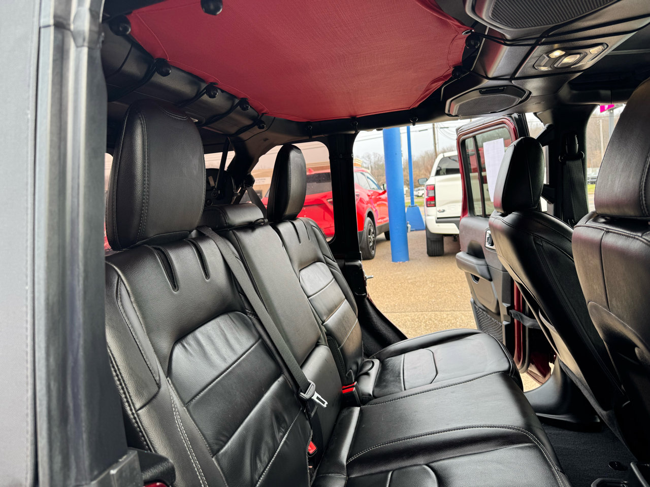 Used 2022 Jeep Wrangler Unlimited Sahara w/ Cold Weather Group image 41