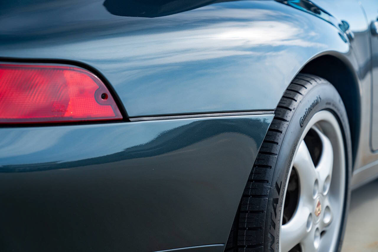 Used 1995 Porsche 911 Cabriolet image 30
