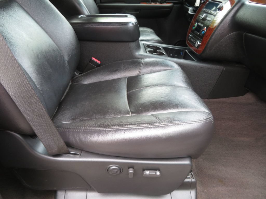 Used 2008 Chevrolet Silverado 2500 LTZ w/ Safety Package AWD/4WD image 33
