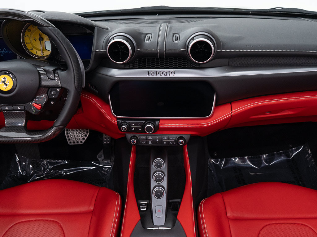 Used 2020 Ferrari Portofino RWD image 33