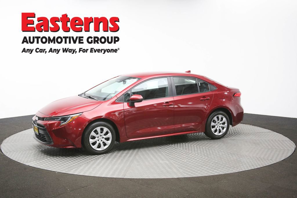 Used 2024 Toyota Corolla LE image 98