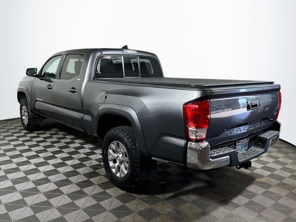 Used 2016 Toyota Tacoma SR5 w/ SR5 Appearance Package (SN) RWD image 5