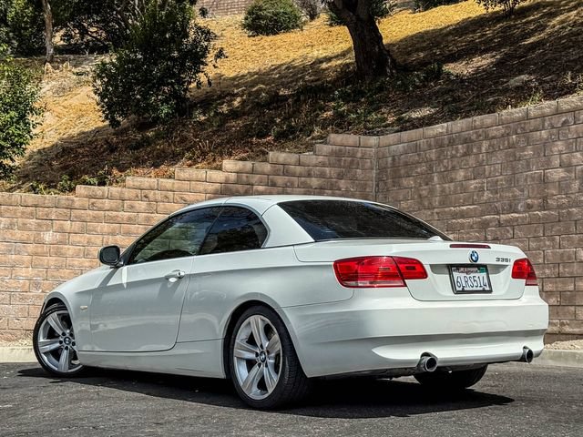 Used 2010 BMW 335i Convertible RWD image 13