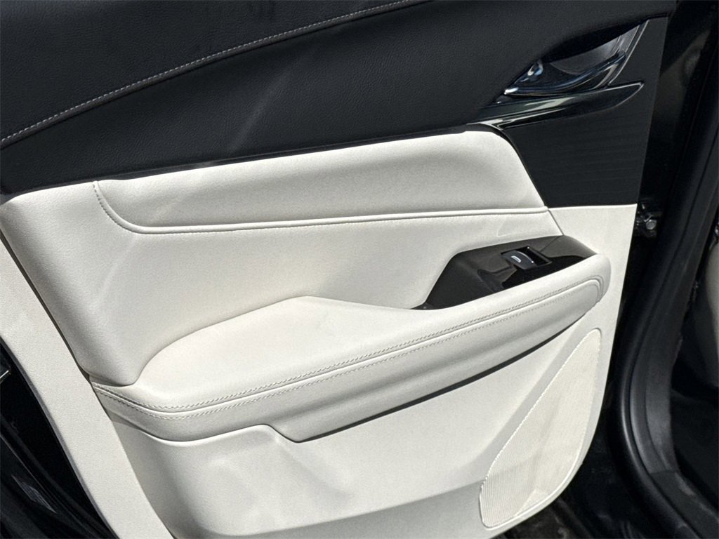 New 2025 Cadillac CT4 Premium Luxury image 26