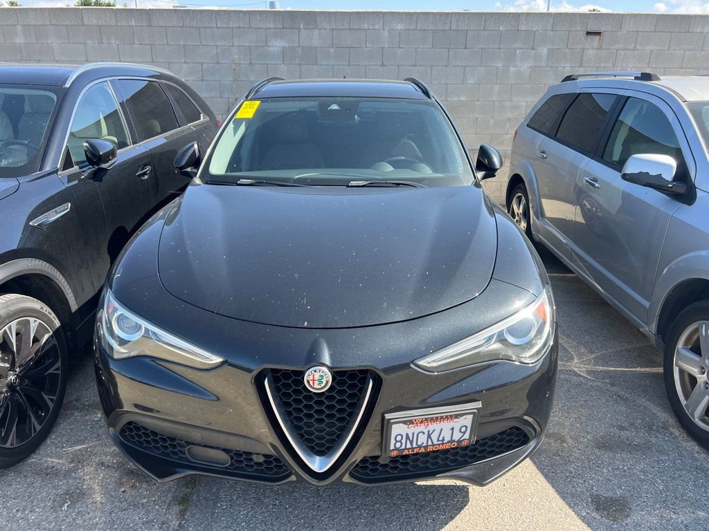 Used 2019 Alfa Romeo Stelvio Sport w/ Quick Order Package 22K Sport RWD image 2