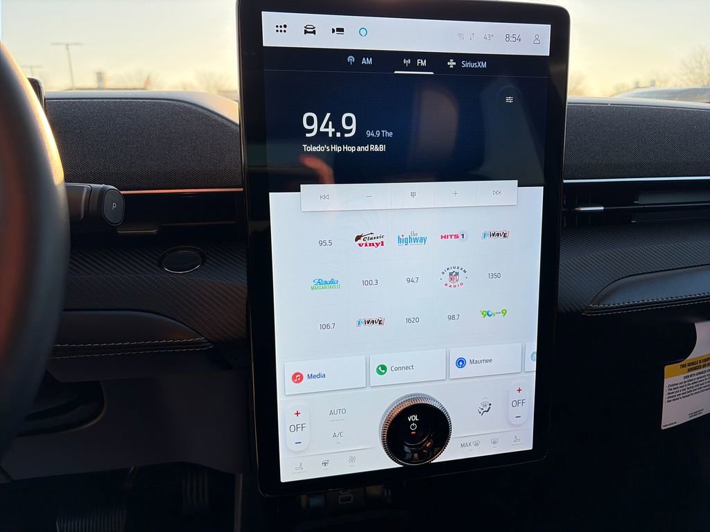 Used 2025 Ford Mustang Mach-E Premium image 25