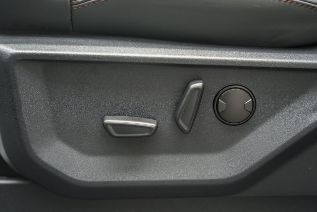 Used 2025 Ford Expedition Active AWD/4WD image 52