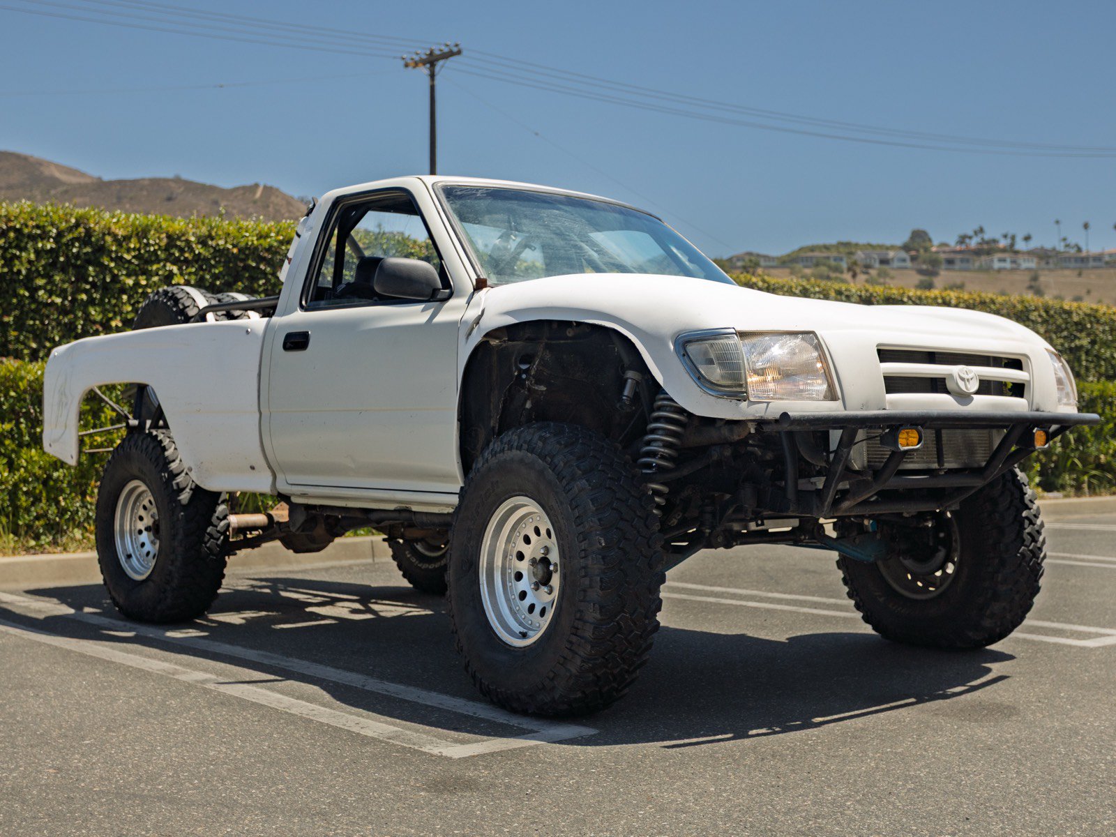 Used 1989 Toyota Pickup 2WD Regular Cab image 3