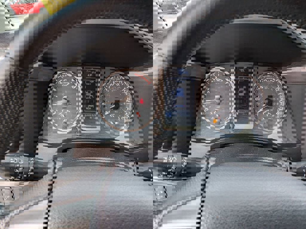 Used 2020 Toyota Tacoma SR5 image 11