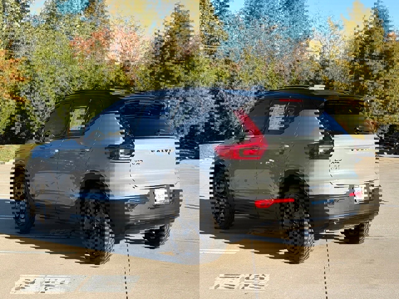 New 2026 Volvo XC40 B5 Ultra w/ Protection Package Premier image 6